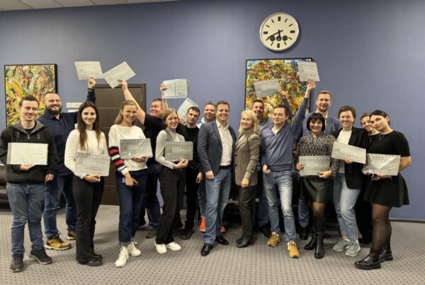 Фотомеханика отправила сотрудников на обучение